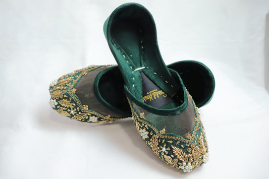 Green Chashm-E-Aahoo Khussas/Juttis