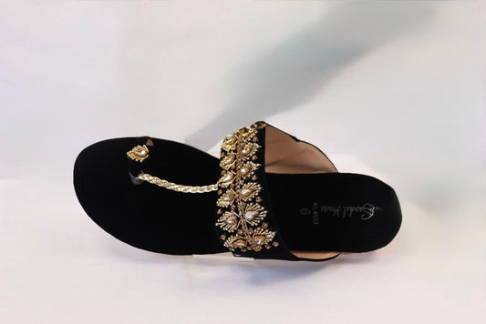 Black and Gold Kolhapuri KL4031