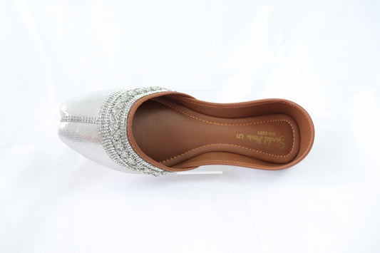 Silver Chain Power Khussas/Juttis