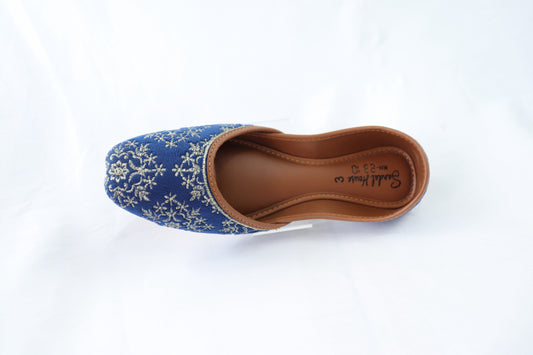 Royal Blue Dahlia Khussa/Jutti